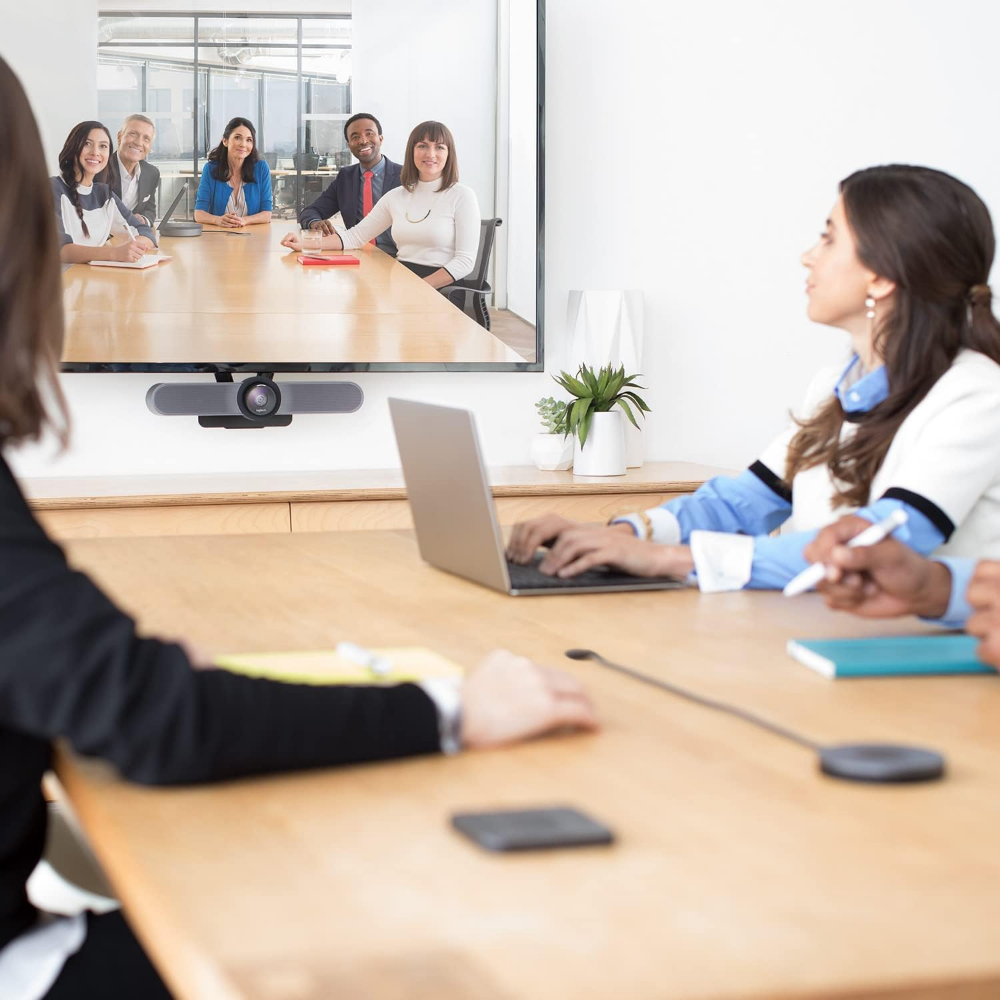 Logitech MeetUp Video Conferencing System, Ultra HD 4K/1080p/720p, 3 Microphones/Adjustable Speakers, Wide Field of View 120°